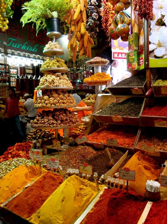 Istanbul spice bazaar