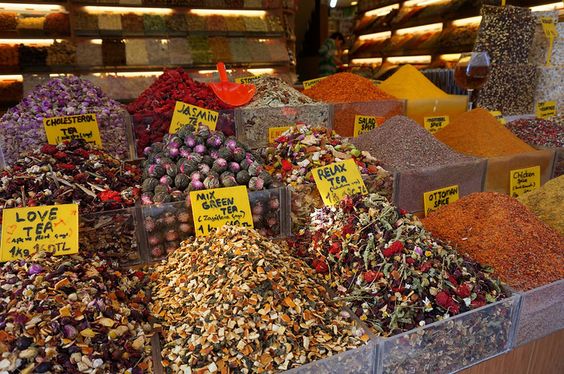 tea in spice bazaar Istanbul