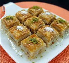 Sütlü Nuriye milk Turkish baklava