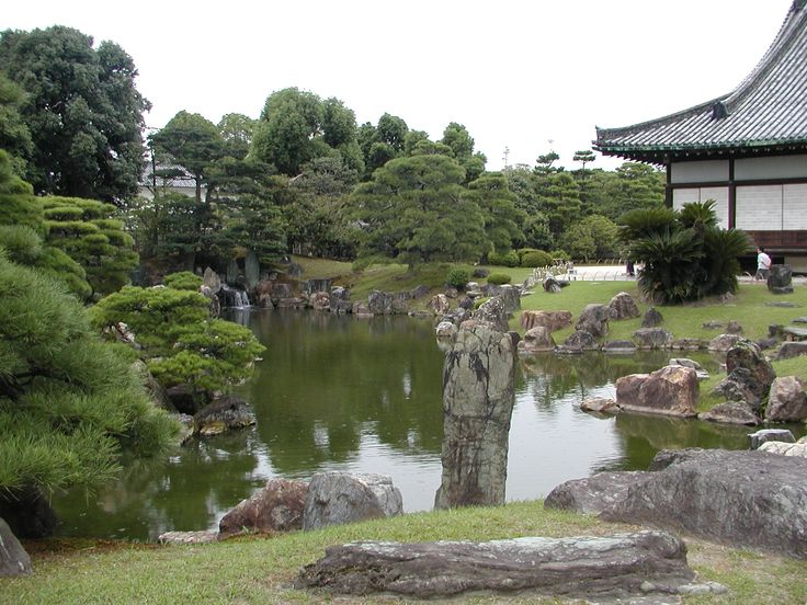 The beauty of Ninomaru Garden
