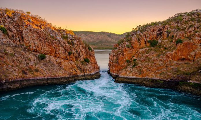 8 Most Beautiful Natural Wonders in Australia: for You A Nature Lovers