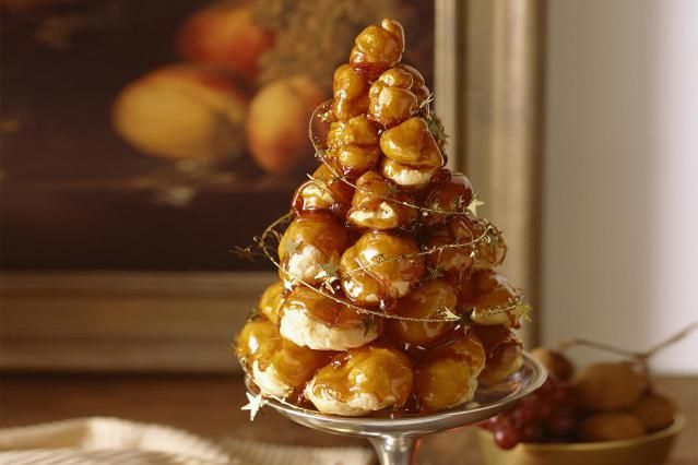 Croquembouche