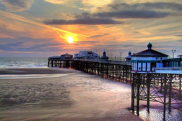 10 Wonderful Beaches in England for Refreshing Summer Vacation