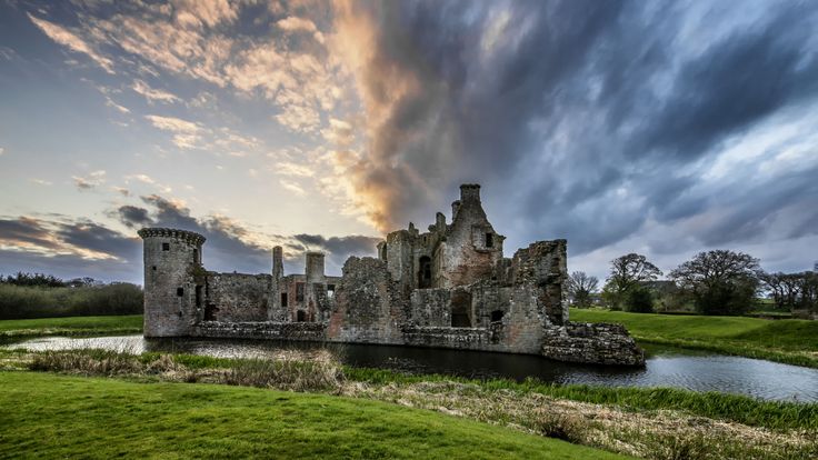 Caerlaverock Castle