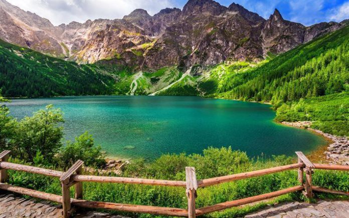 10 Beautiful Natural Wonders in Poland that Adventurers Must Visit